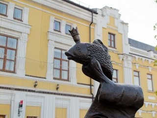 Скульптура "Золотая рыбка"