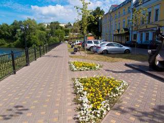 На набережной р. Пахра