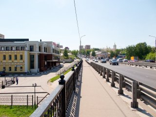На мосту через Пахру